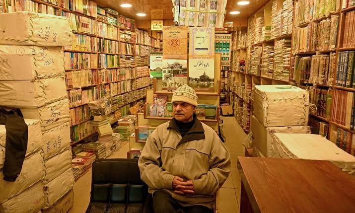 Kashmir books